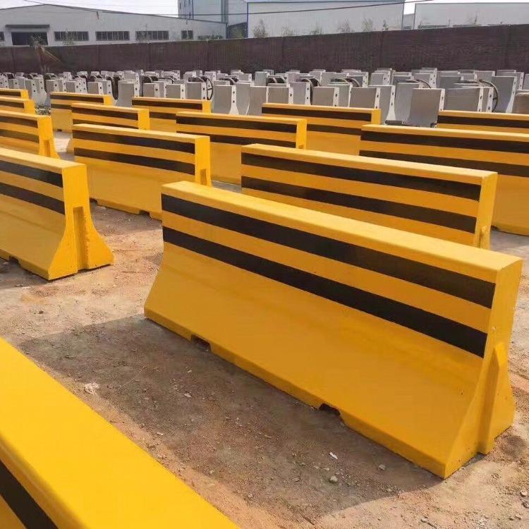 1587954311734122.jpg 高速隔離墩模具10.jpg