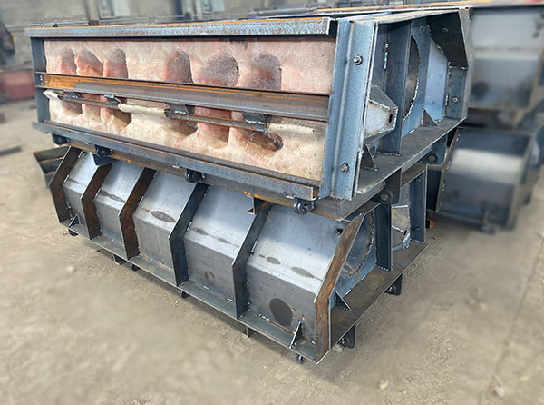 1659863467354684.jpg 階梯生態(tài)護坡模具3.jpg